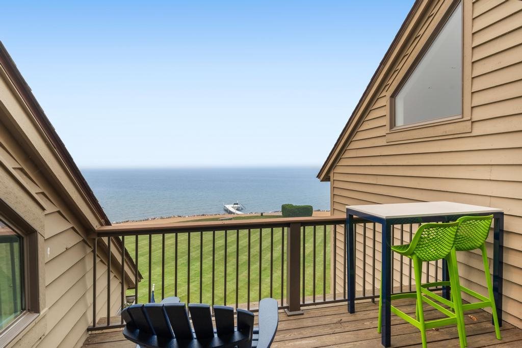 700 Front Street Unit: 76