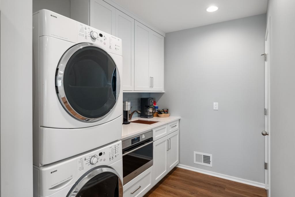700 Front Street Unit: 76