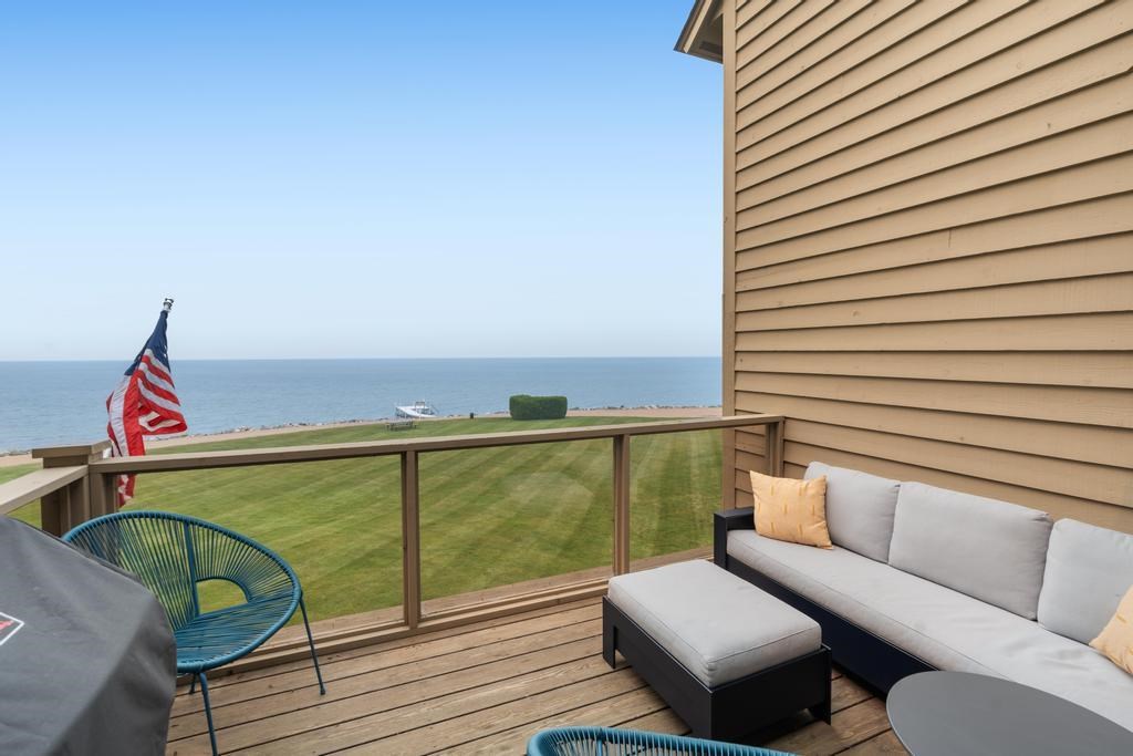 700 Front Street Unit: 76