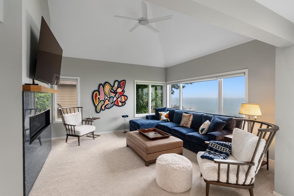 700 Front Street Unit: 76