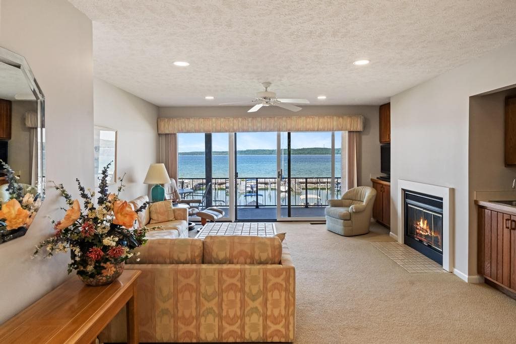 4000 Hemingway Pointe Club Road Unit: 36