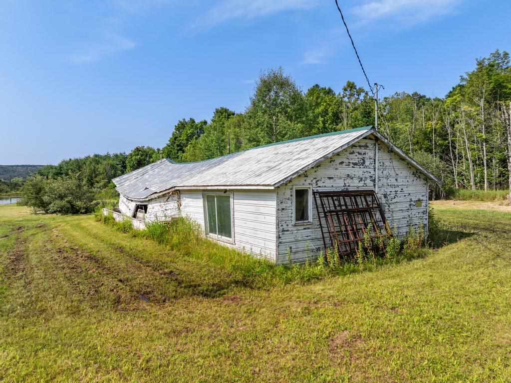 2217 Kidder Road
