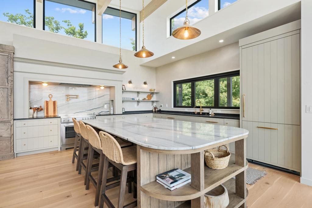 4564 Oak Bluff