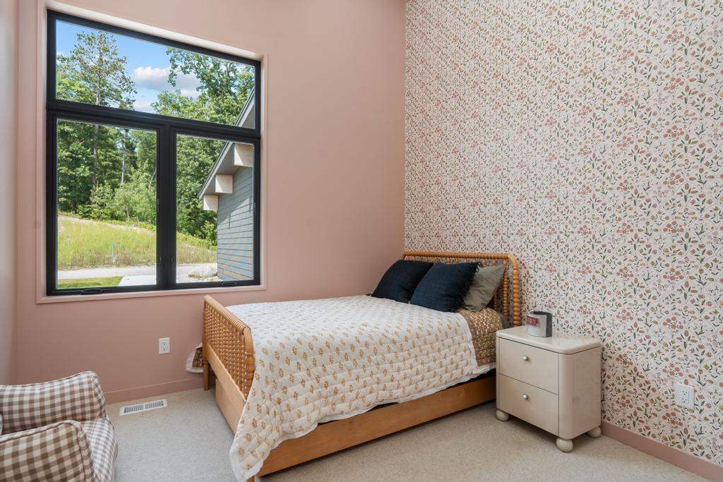 4564 Oak Bluff