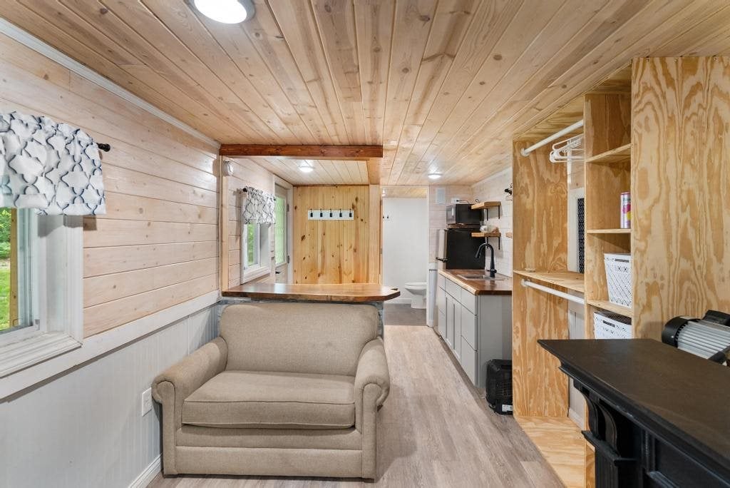 8771 Dennis Lane