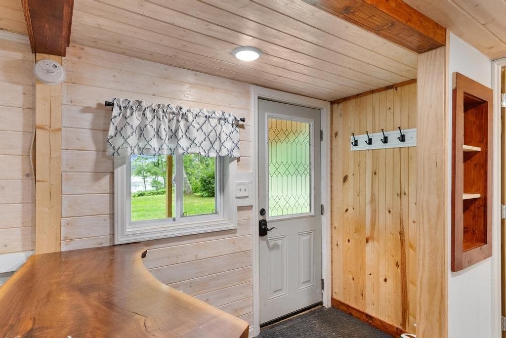 8771 Dennis Lane