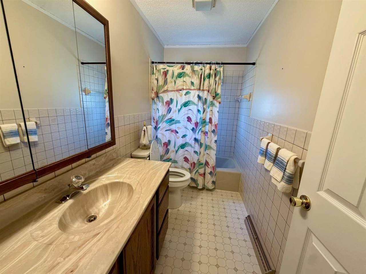 1100 Beacon Street Unit: 25