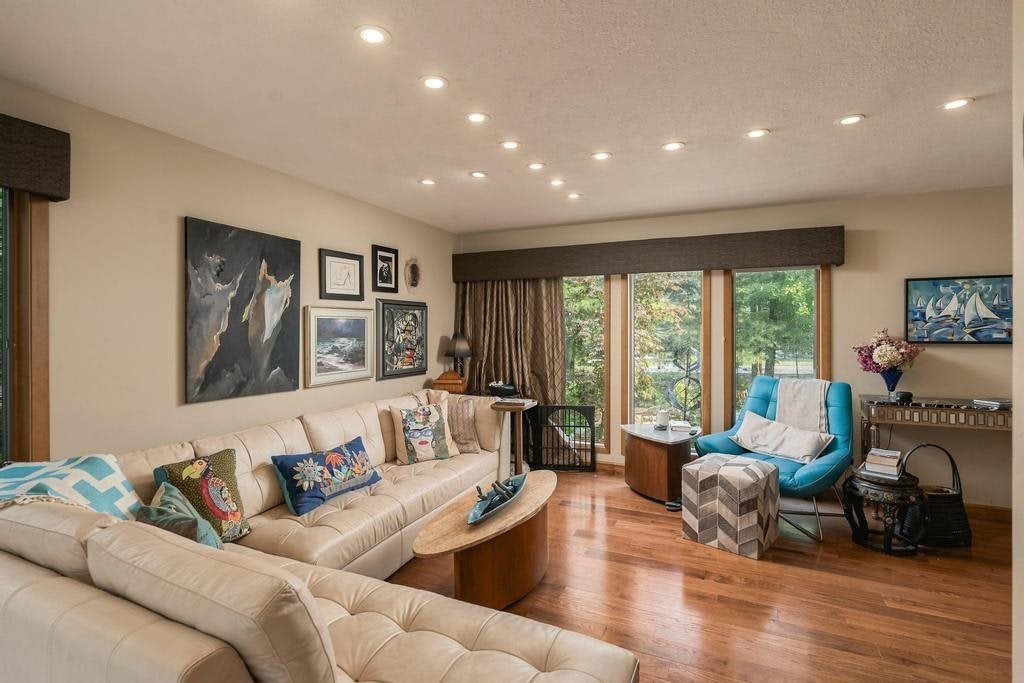 4240 N Concorde