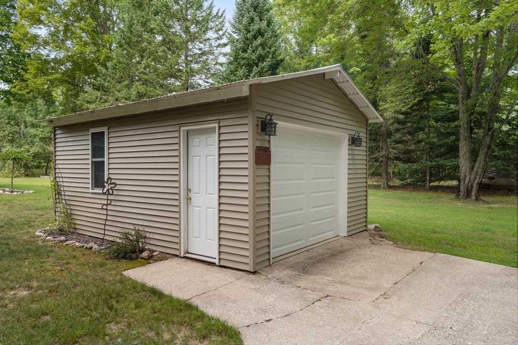 5297 Six Mile Lake Road