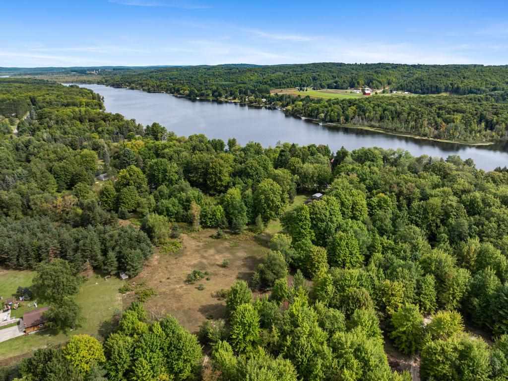 5297 Six Mile Lake Road