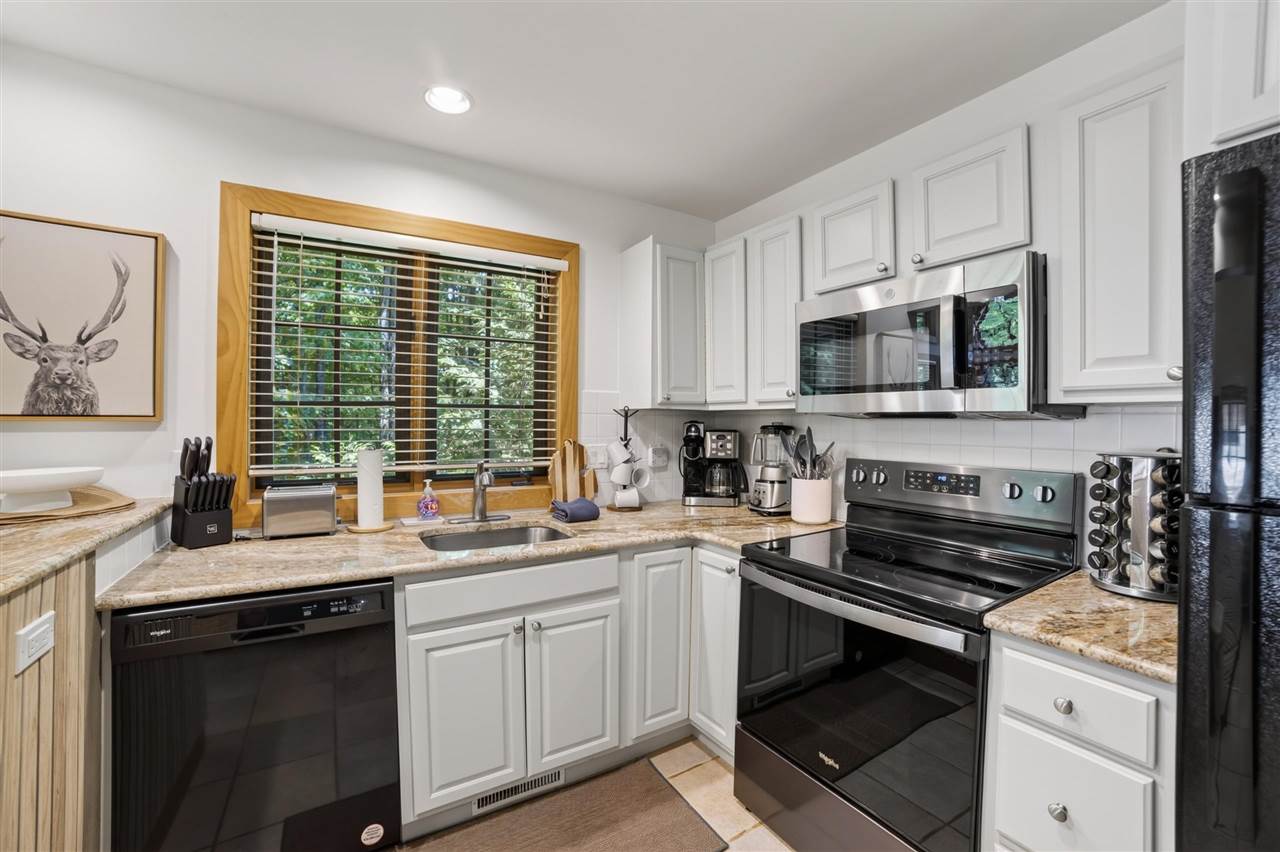 2199 Deerview Drive Unit: 81