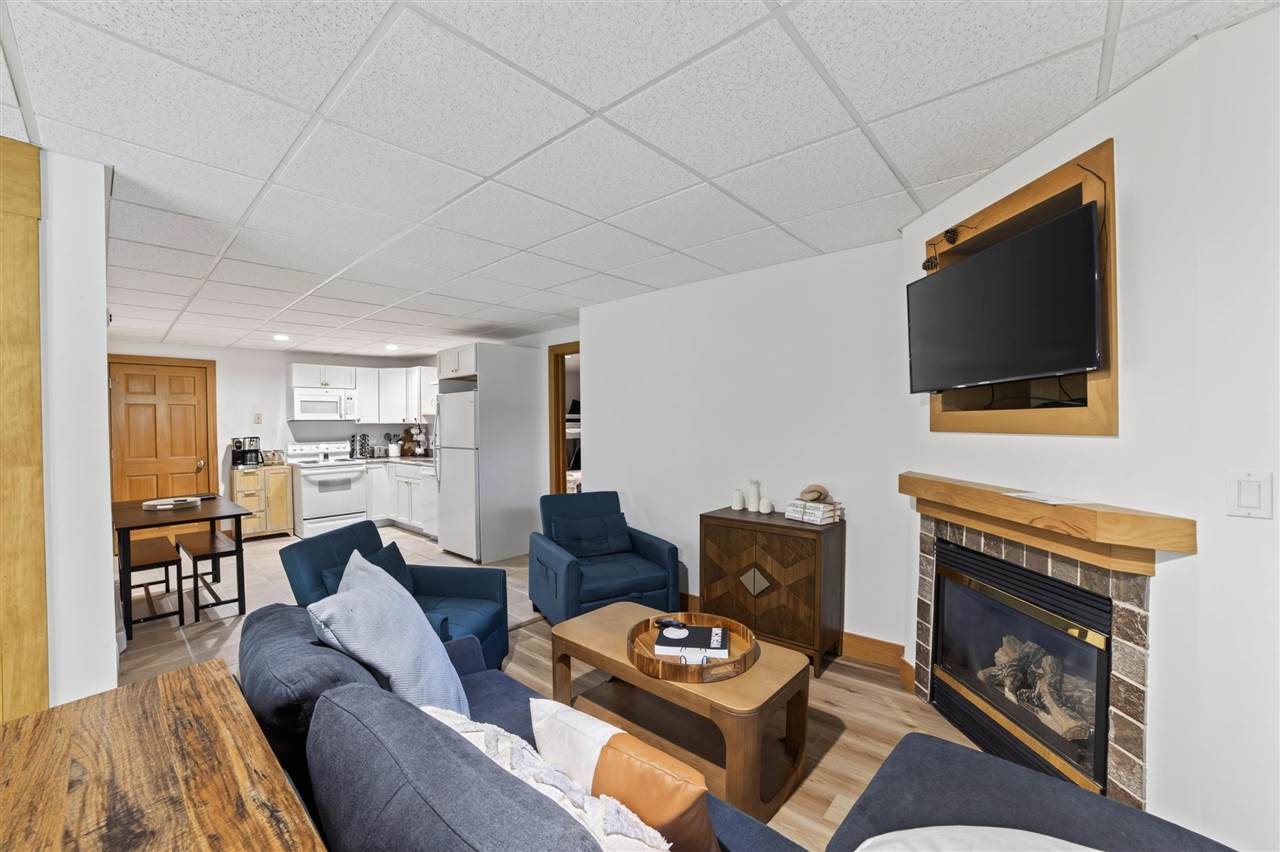 2199 Deerview Drive Unit: 81