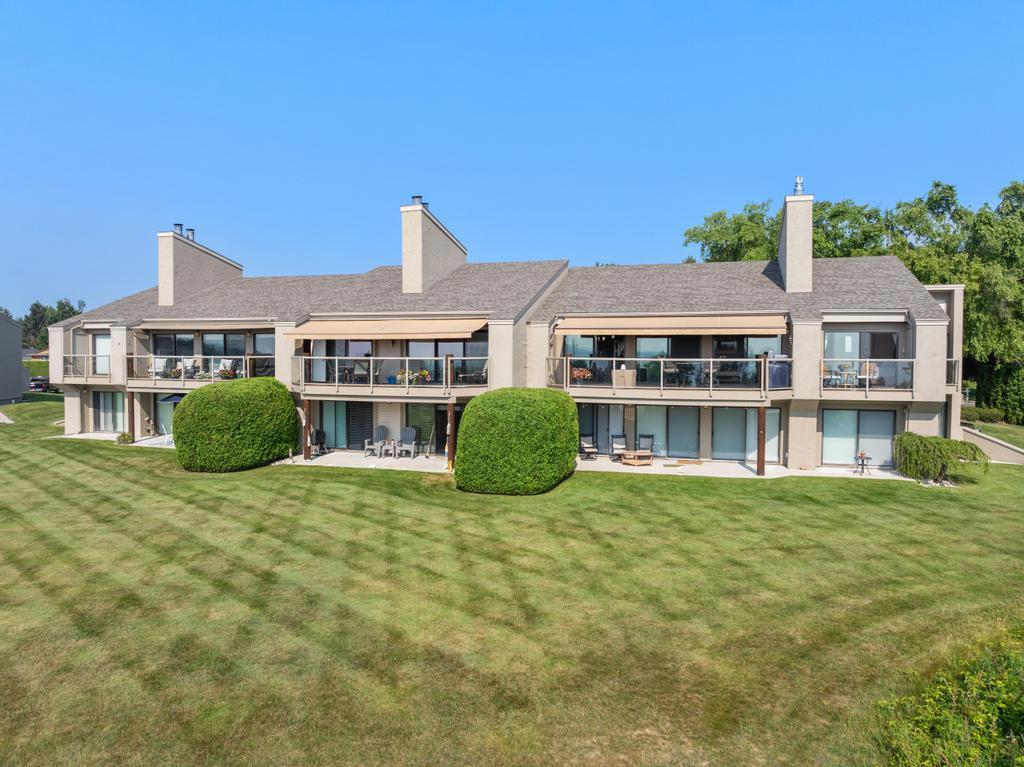 1022 Marina Bluff Dr. Unit: 1022