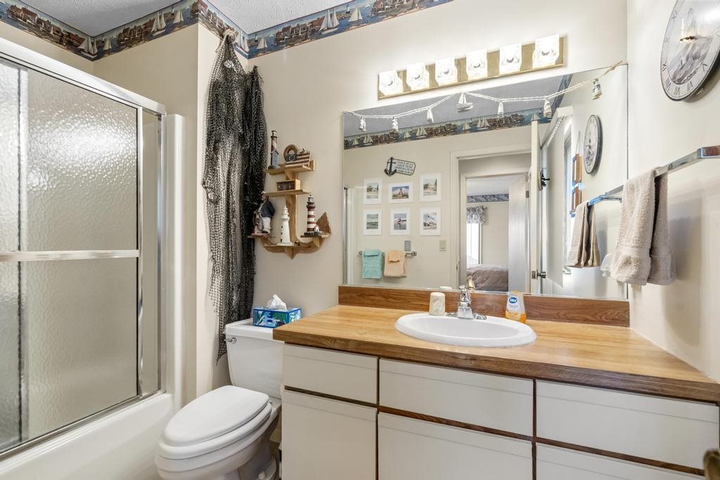 504 N Lake Street Unit: 9