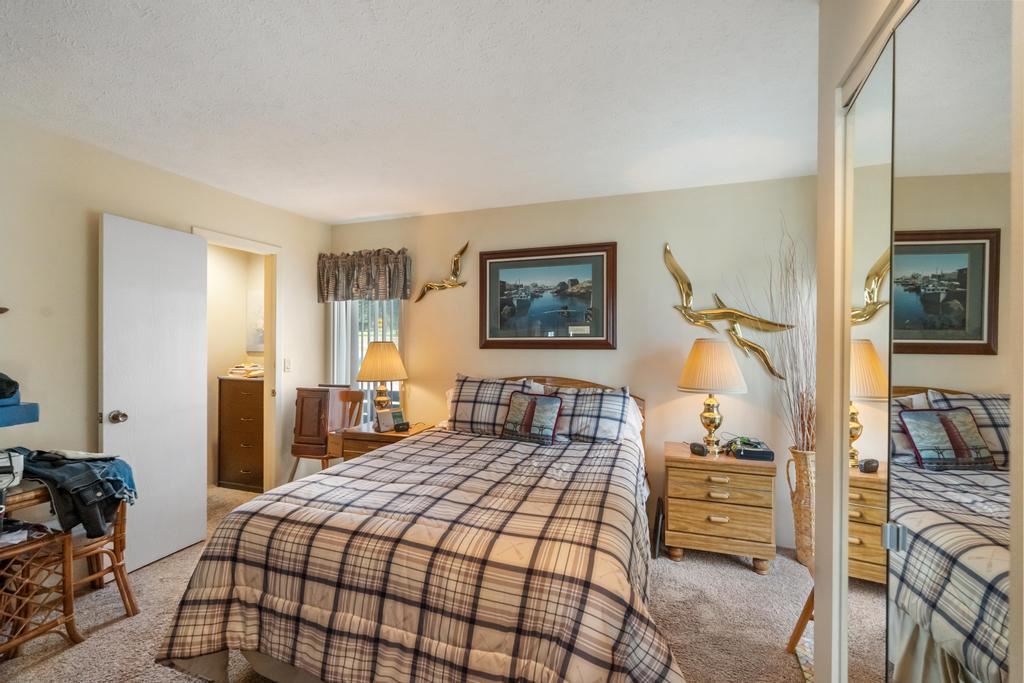 504 N Lake Street Unit: 9