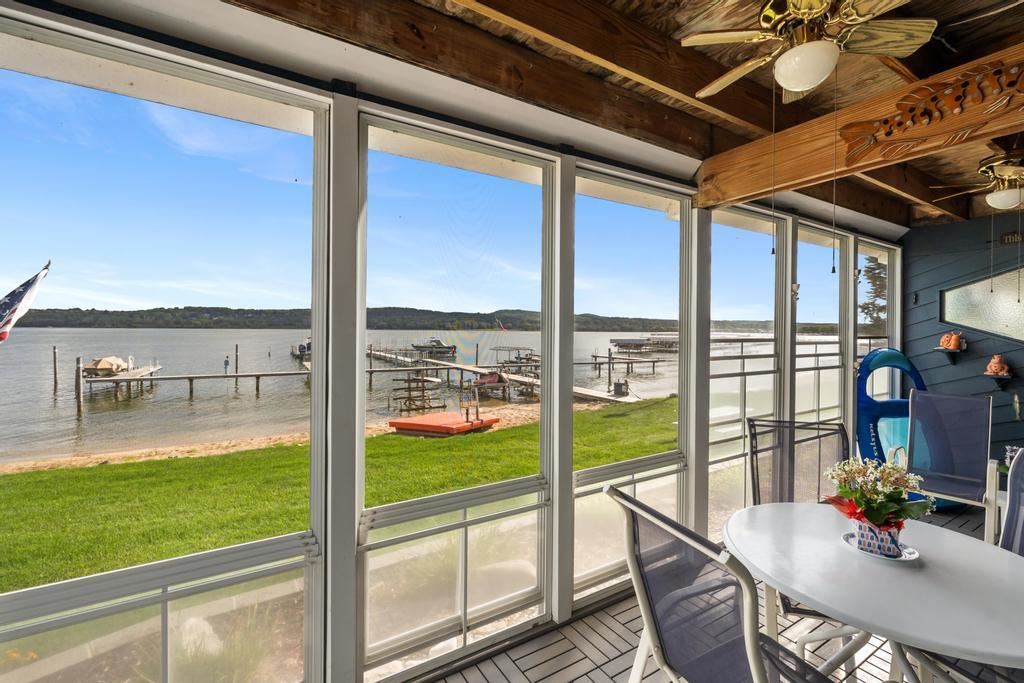 504 N Lake Street Unit: 9