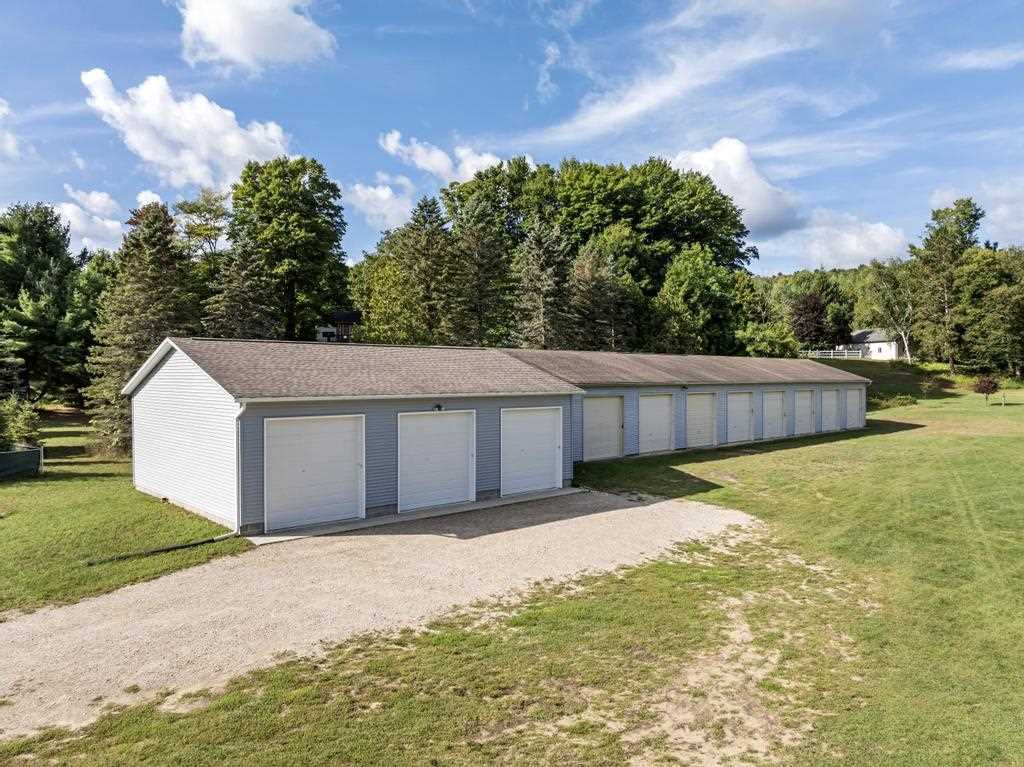 504 N Lake Street Unit: 9