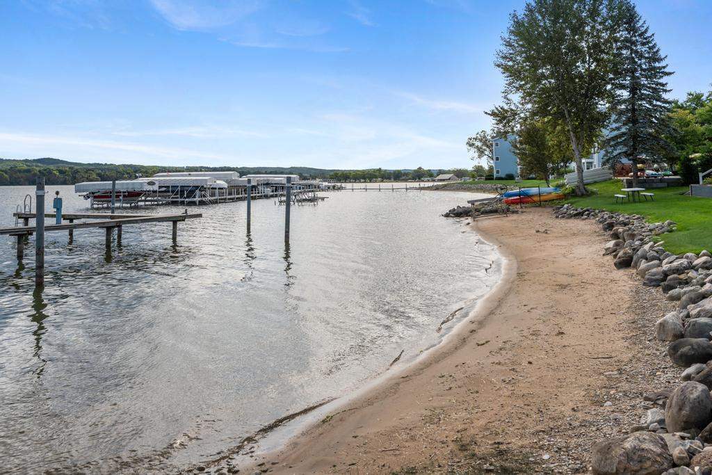 504 N Lake Street Unit: 9