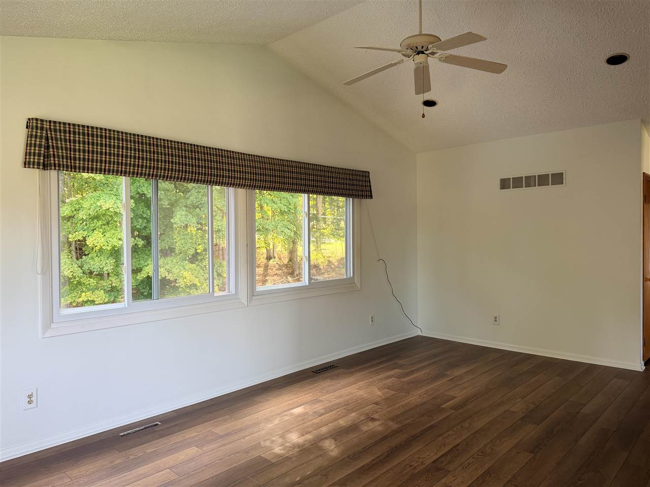 1287 Marshall Road