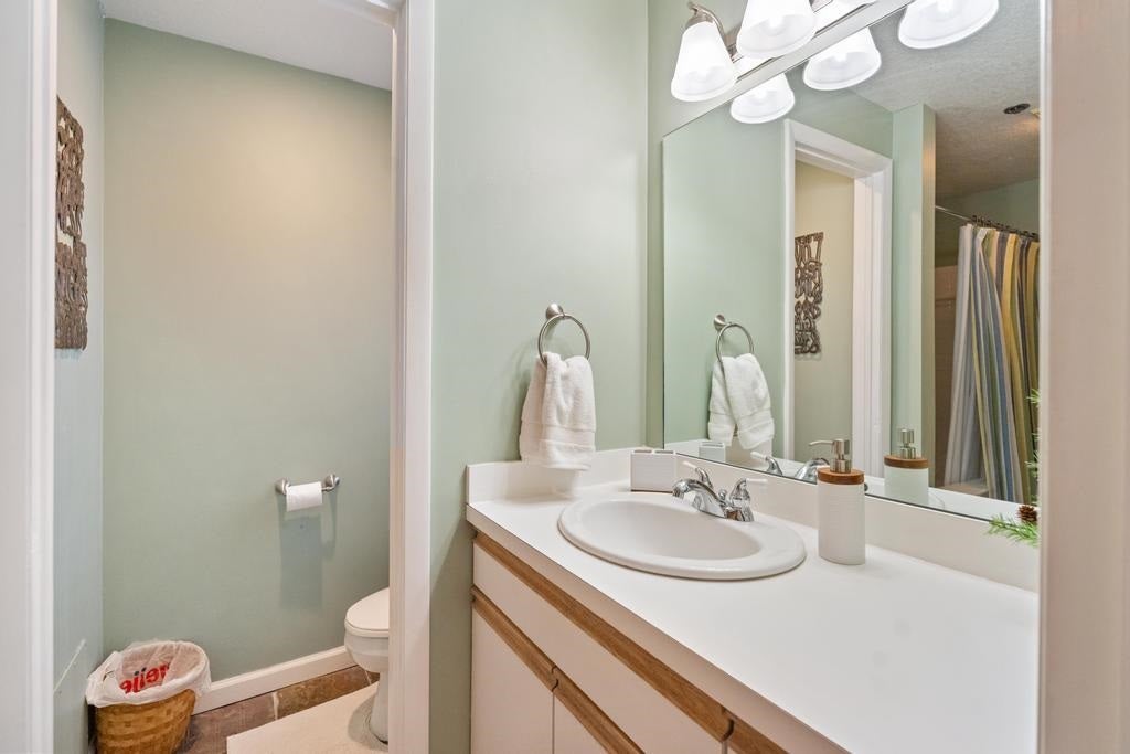 6 W Main Street Unit: 1