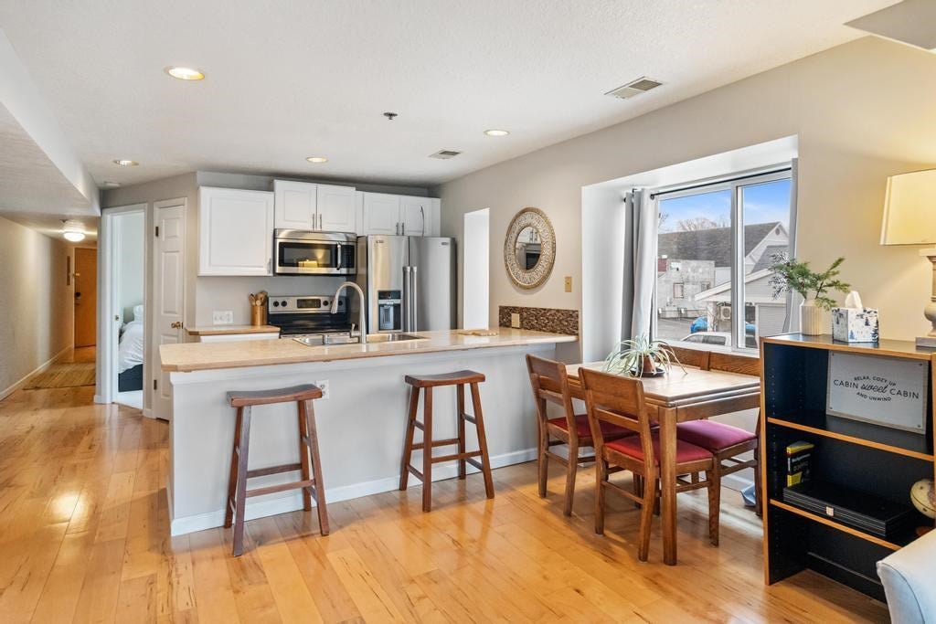 6 W Main Street Unit: 1