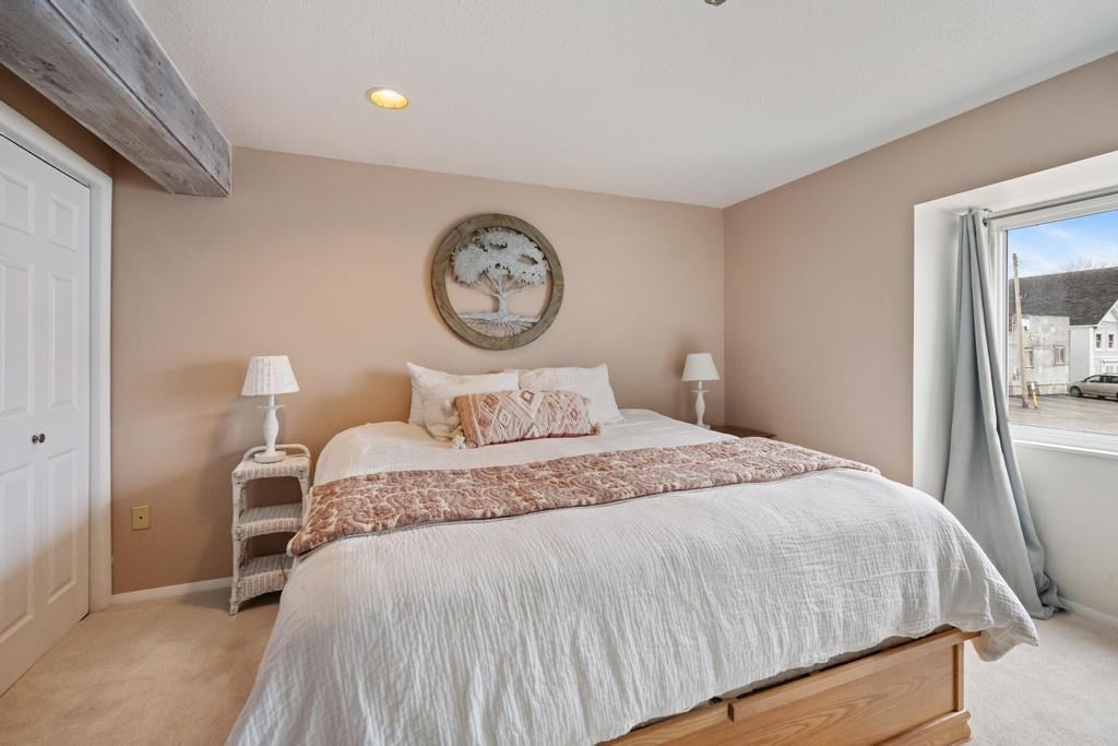 6 W Main Street Unit: 1