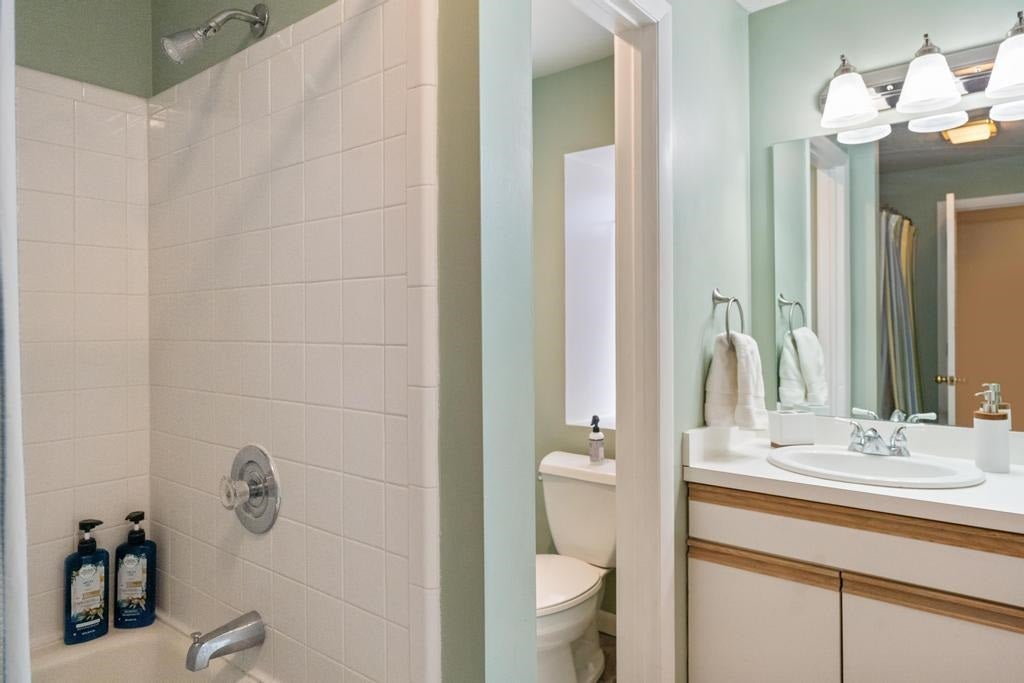 6 W Main Street Unit: 1