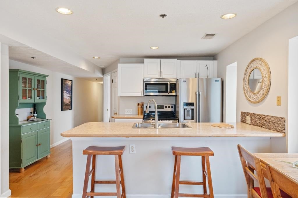 6 W Main Street Unit: 1
