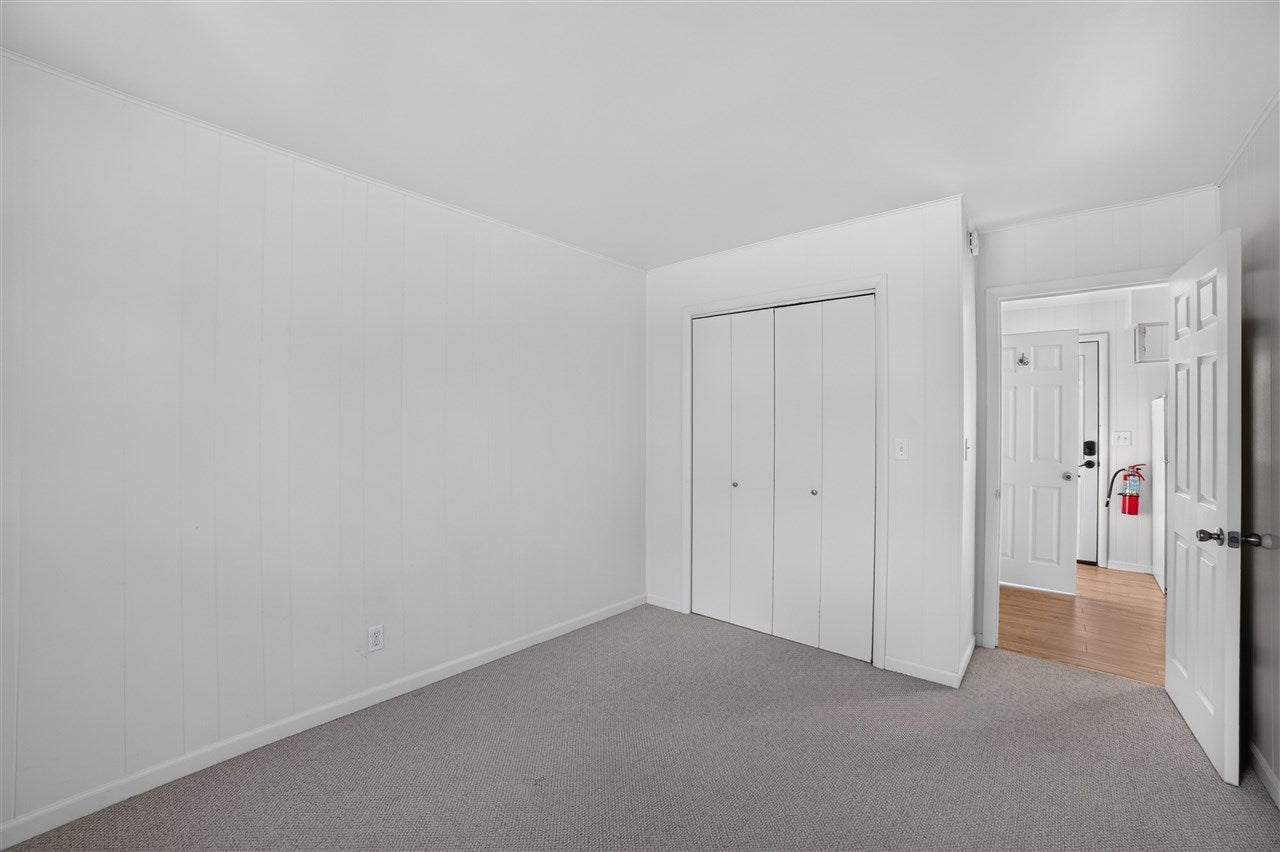 308 W Upright Street