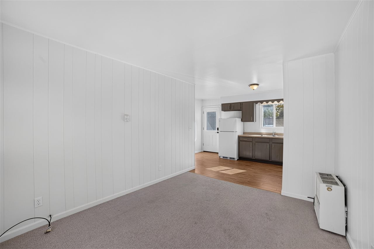 308 W Upright Street