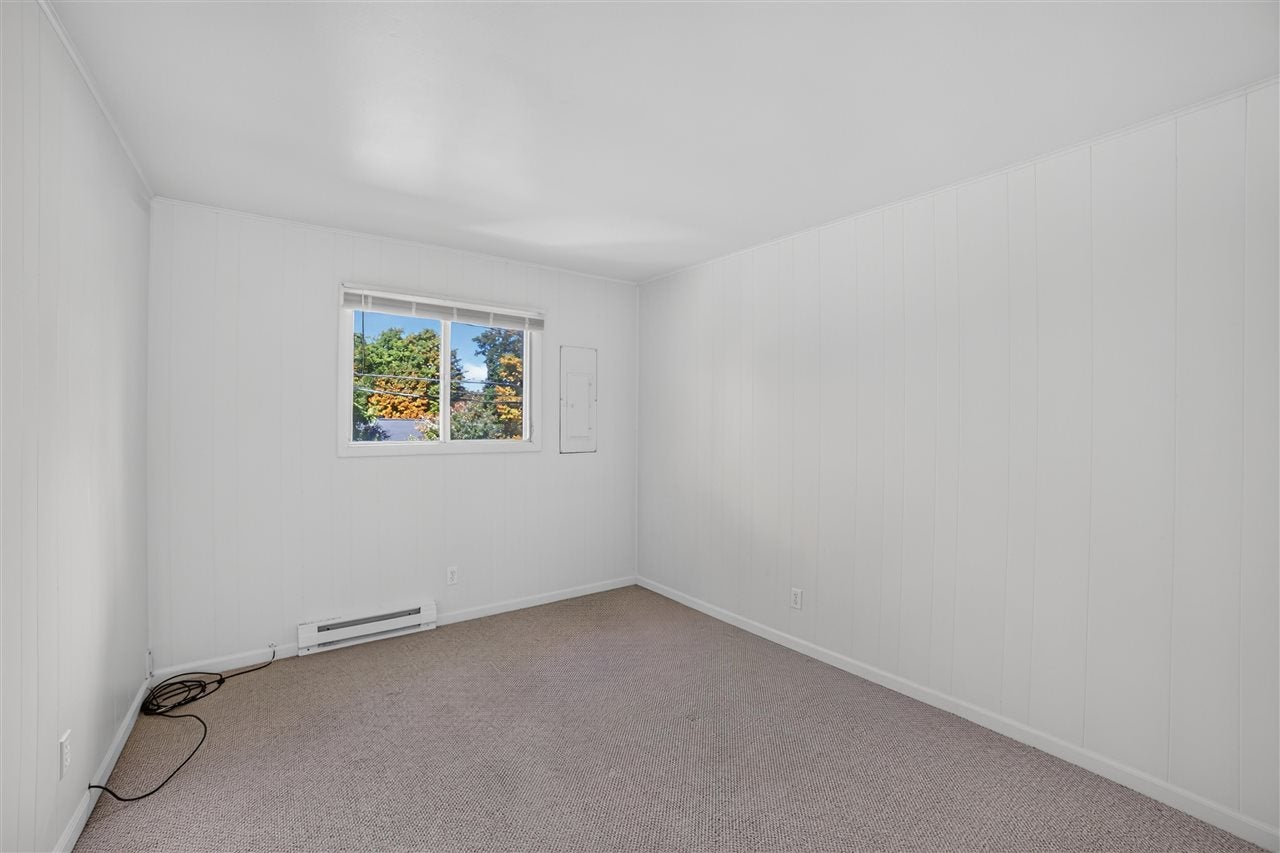 308 W Upright Street