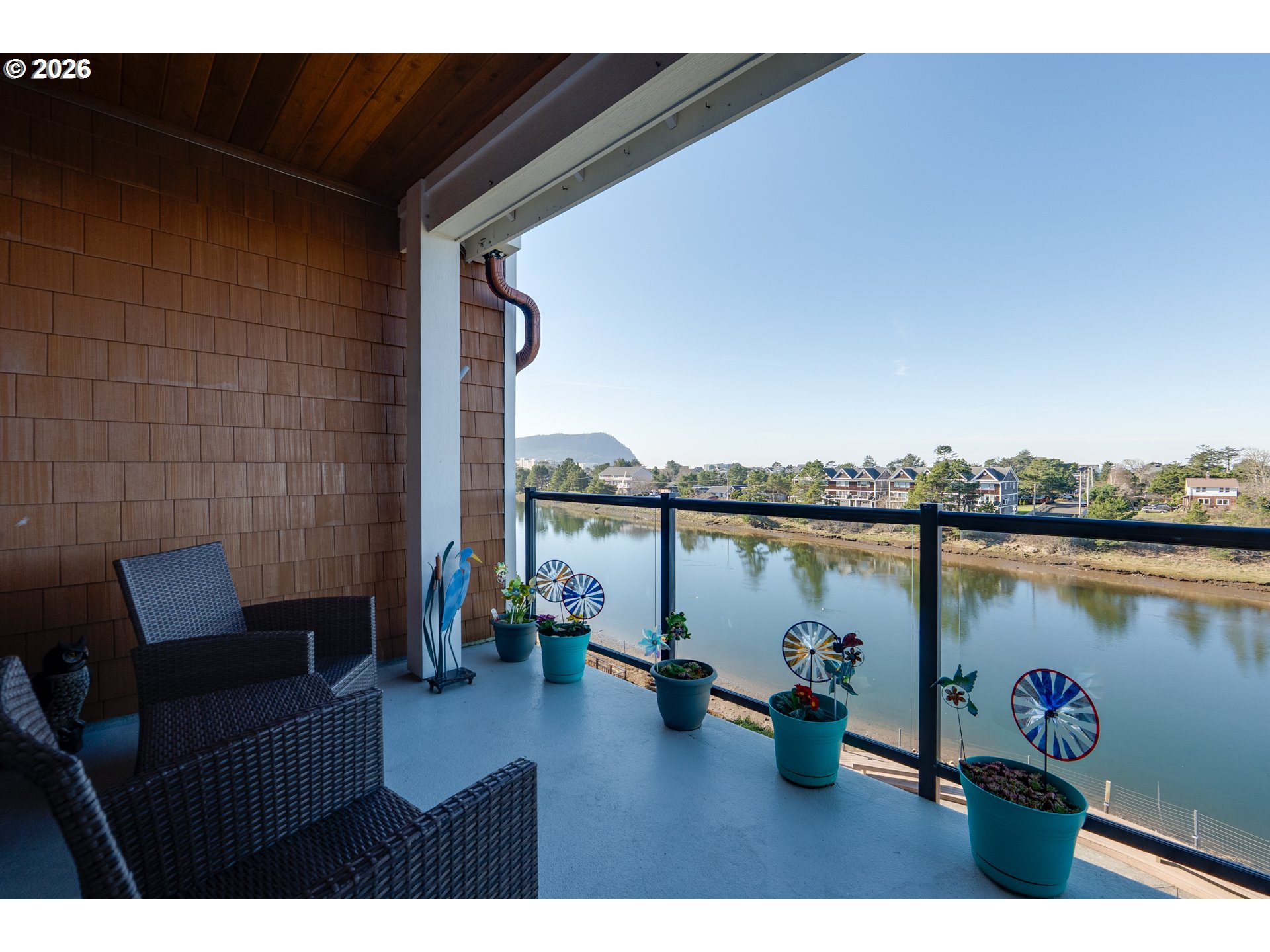 1000 N HOLLADAY DR 402