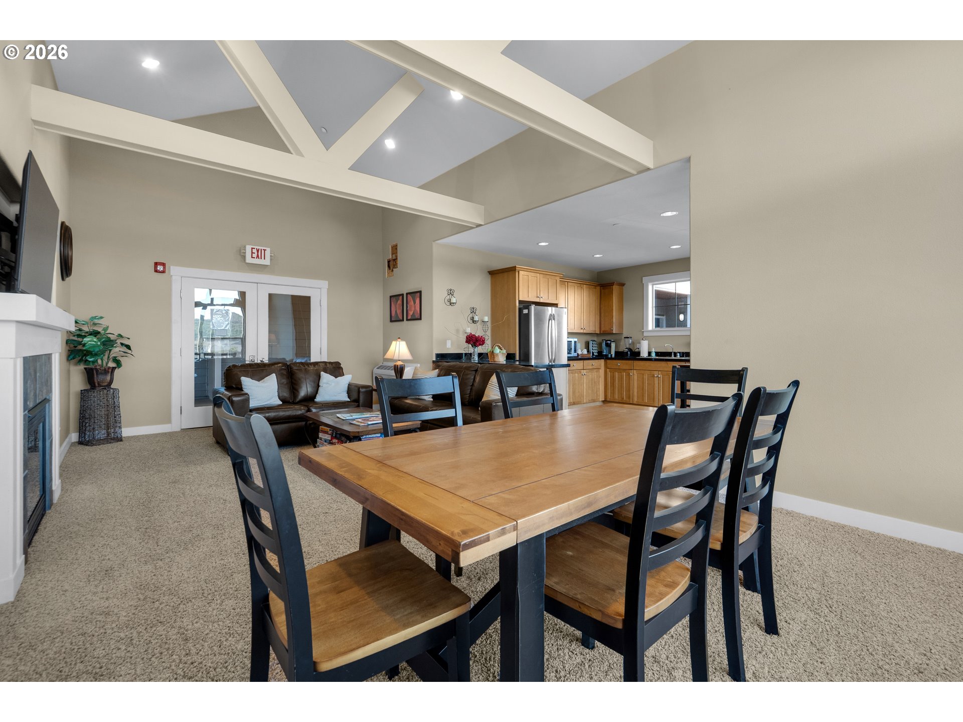 1000 N HOLLADAY DR 402