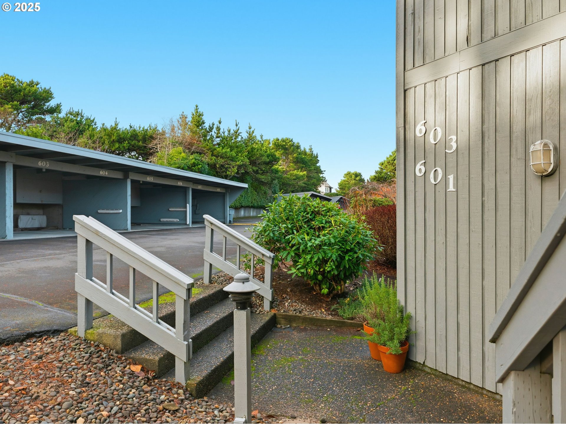1939 GEARHART GREEN DR Unit: 601