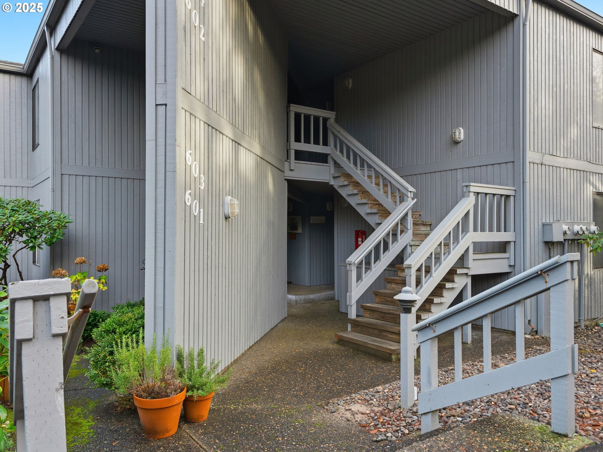 1939 GEARHART GREEN DR Unit: 601