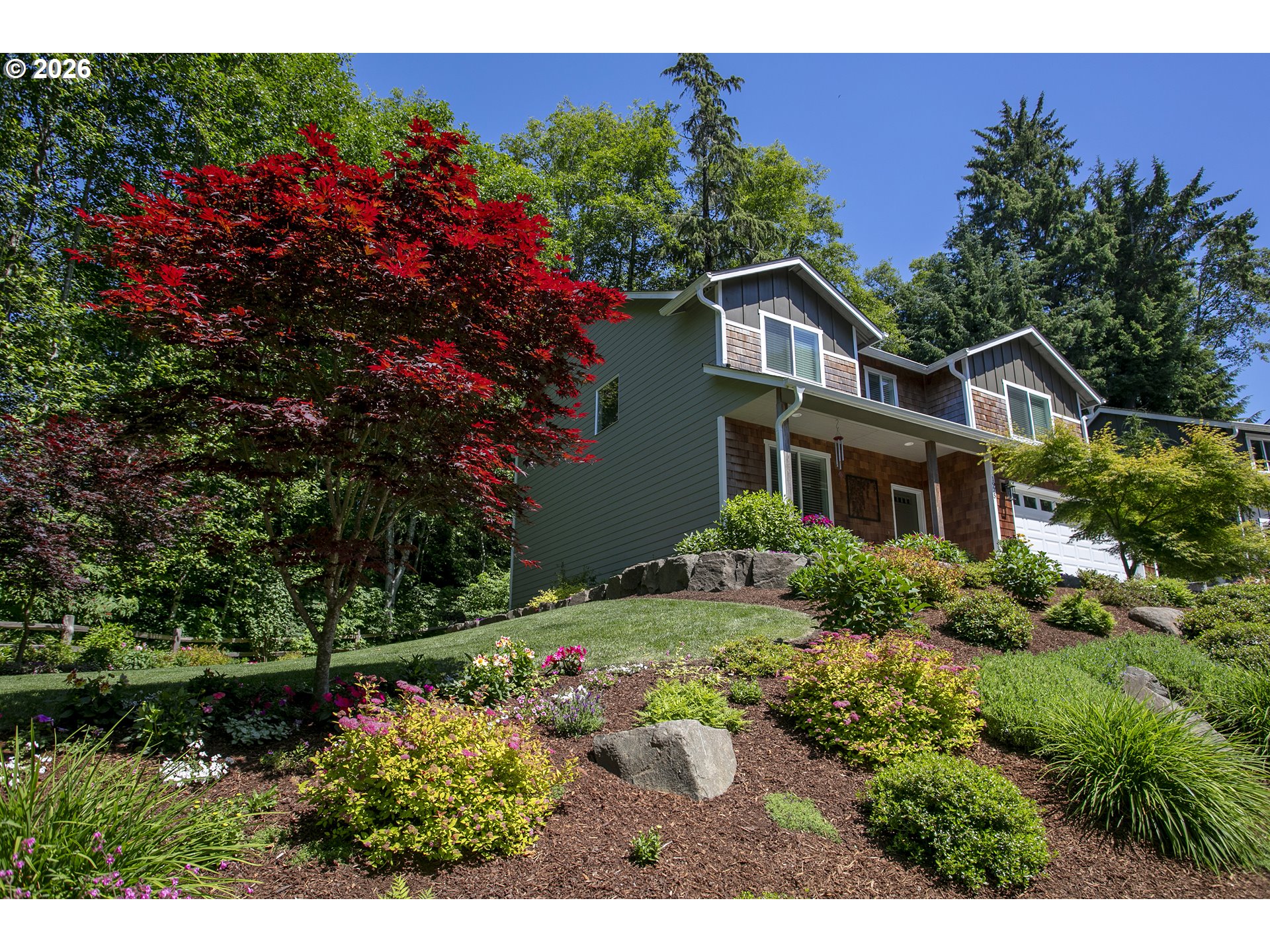 1975 FOREST DR