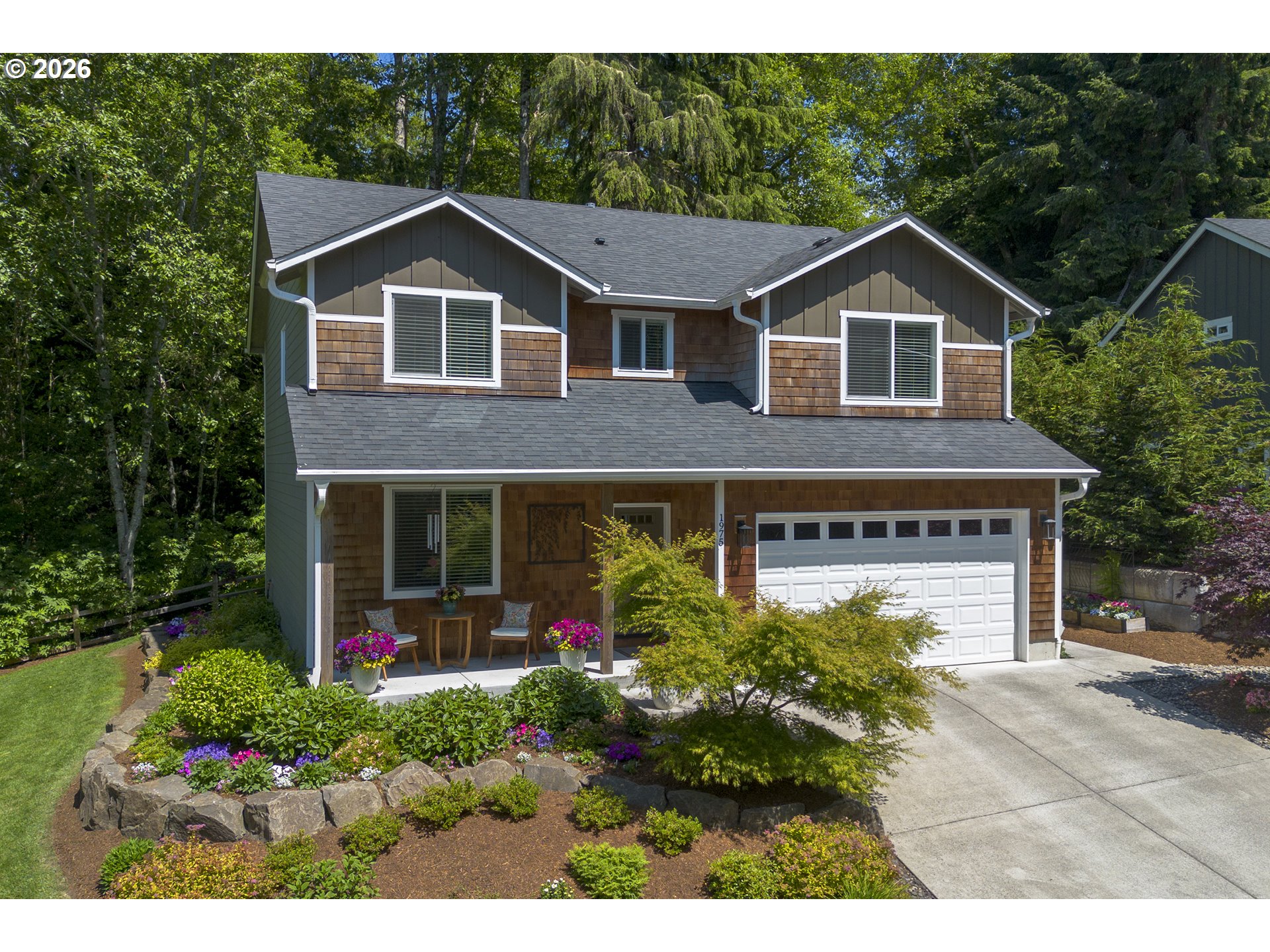 1975 FOREST DR