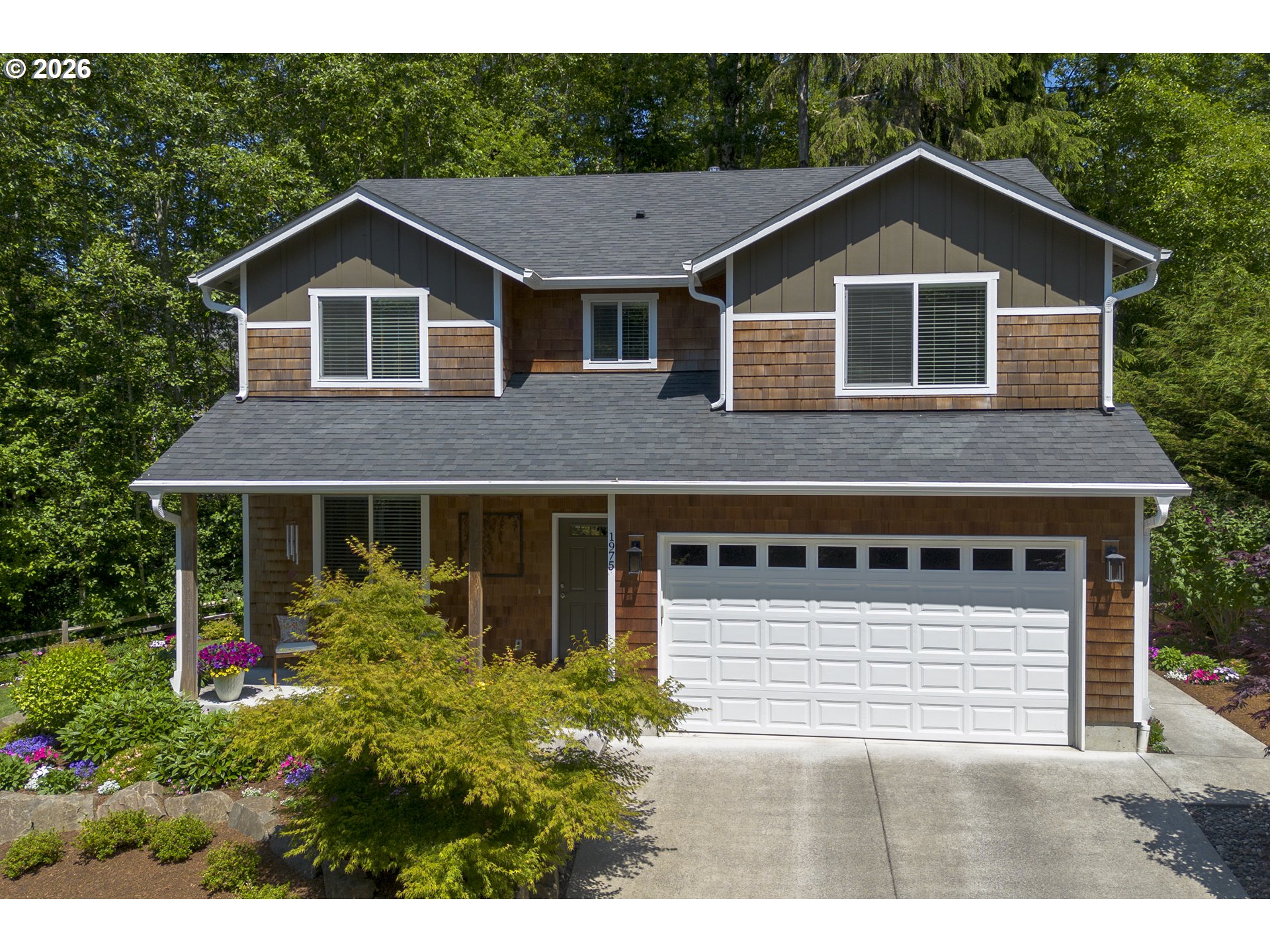 1975 FOREST DR