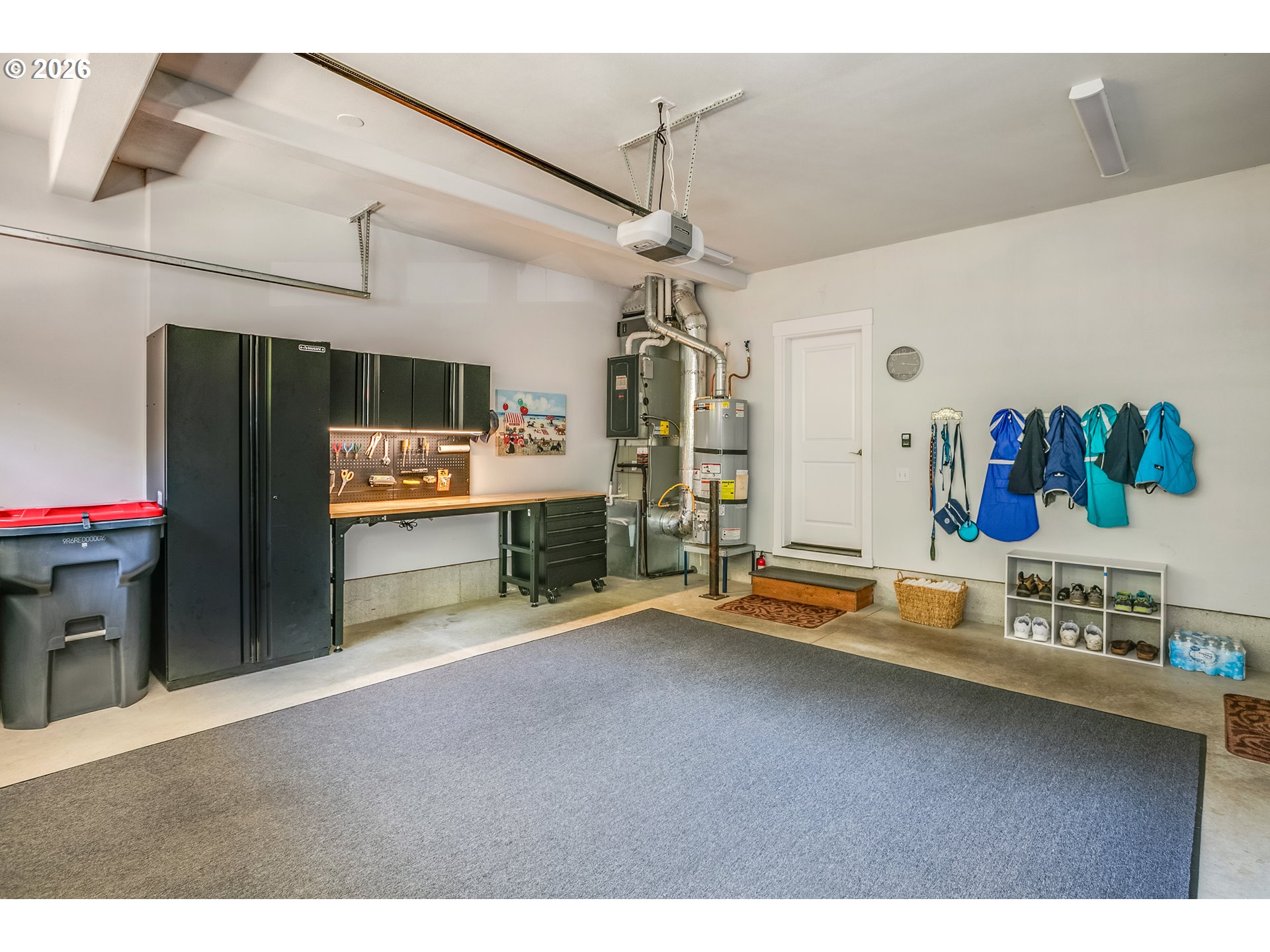 1975 FOREST DR