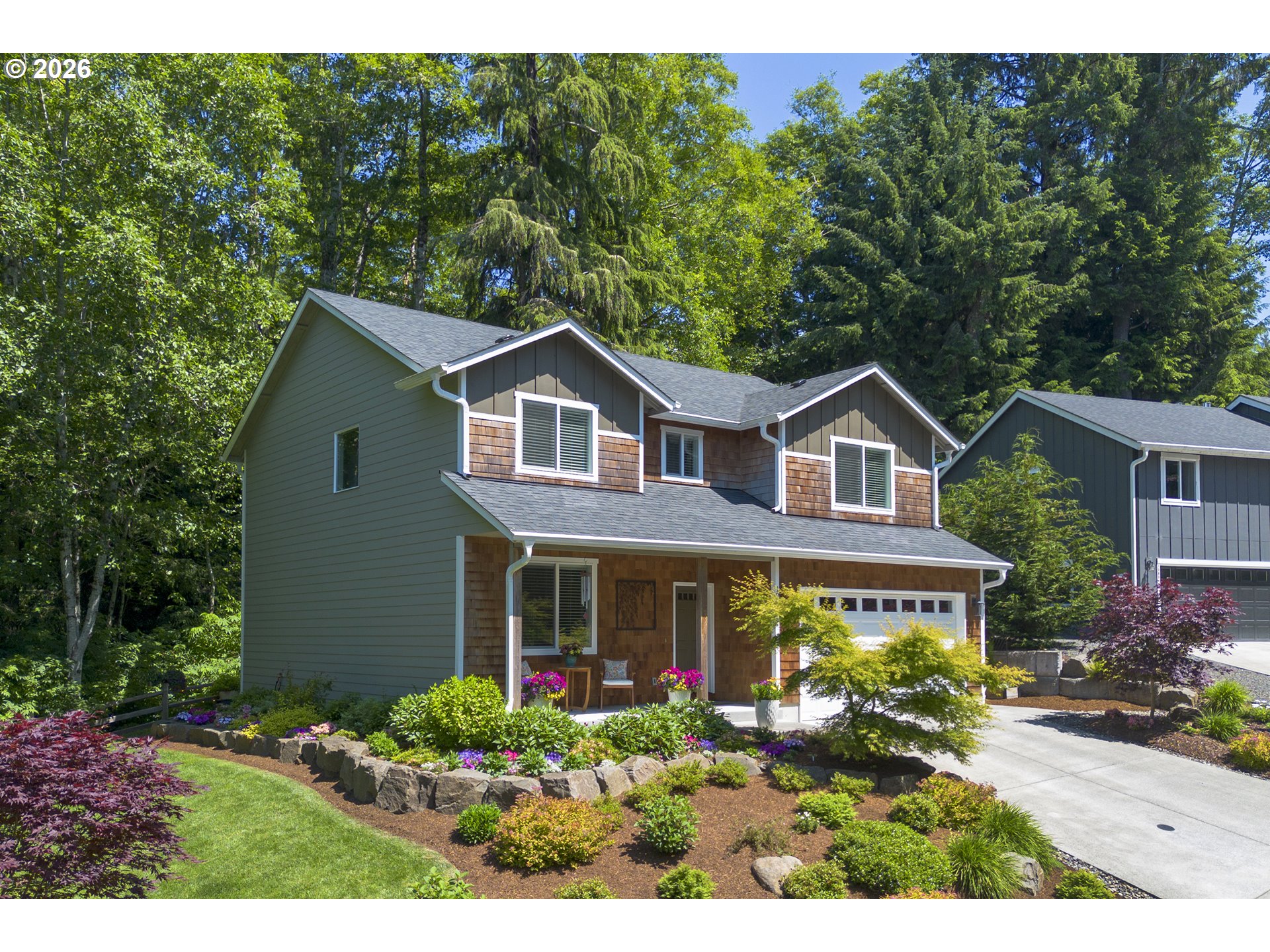 1975 FOREST DR
