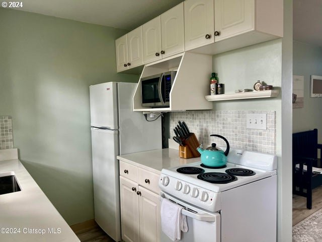 40 Avenue U 40