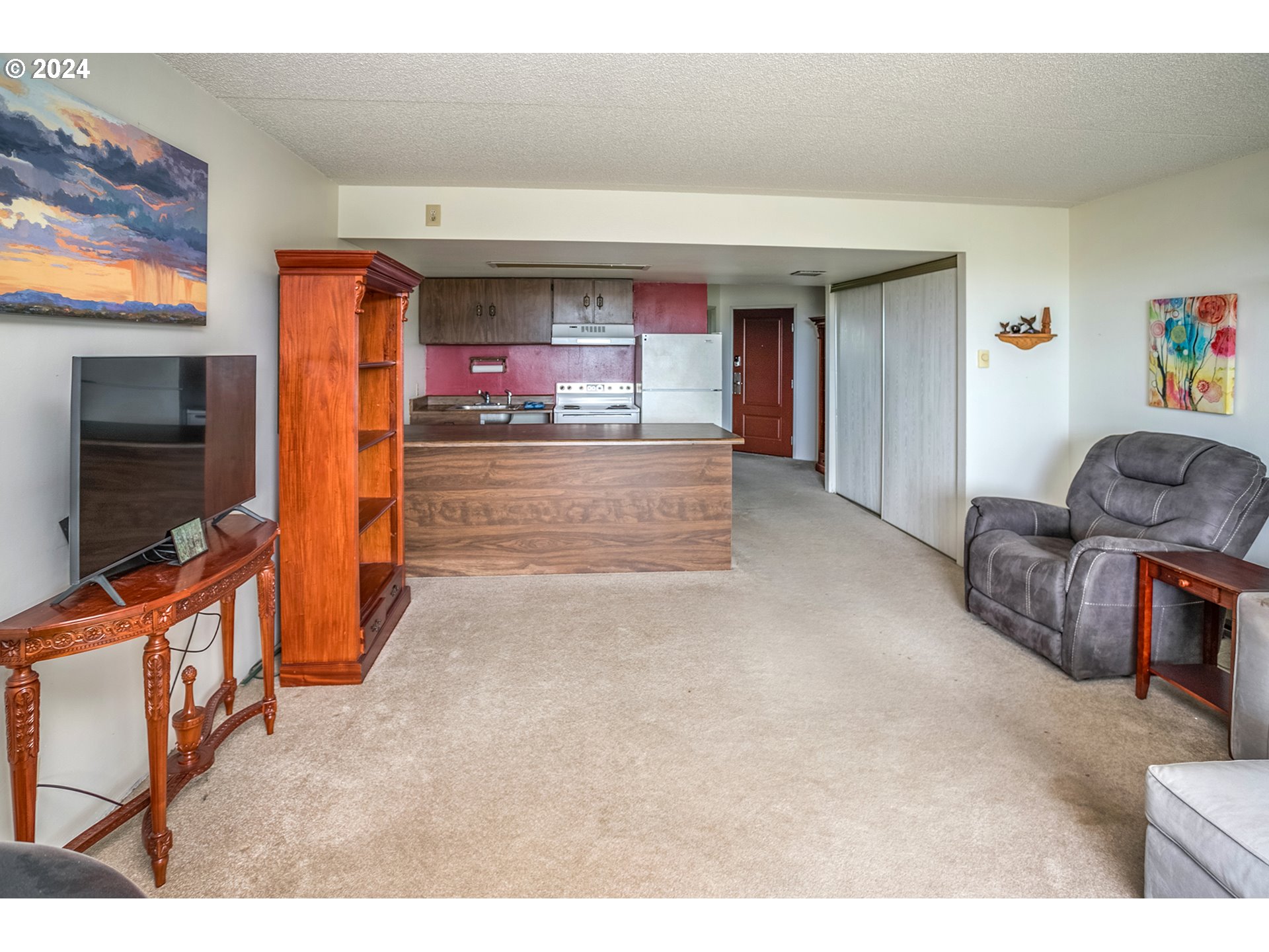 1146 N MARION AVE 601