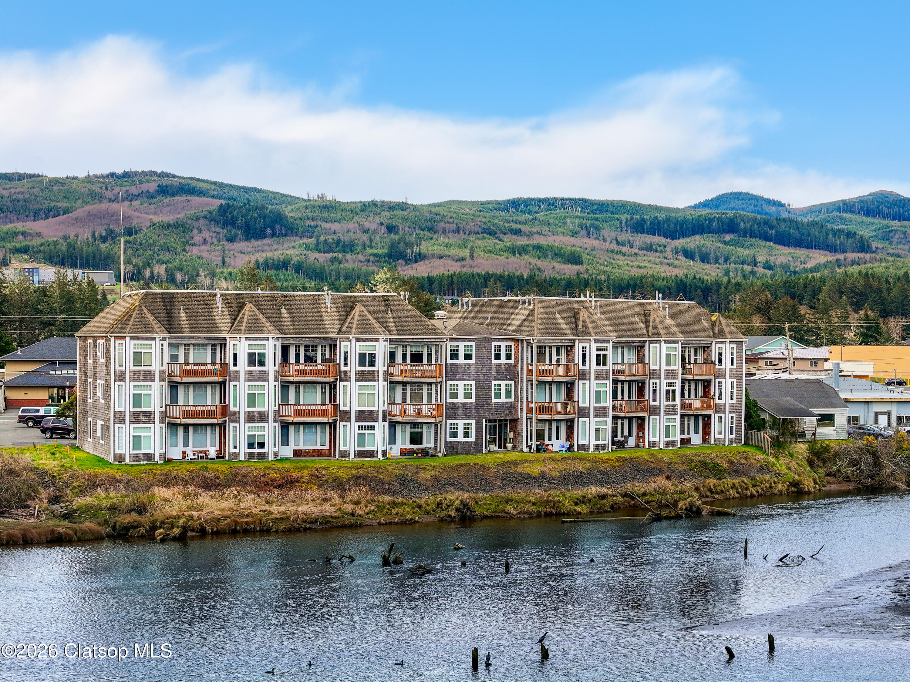 1108 S Holladay Drive, 16