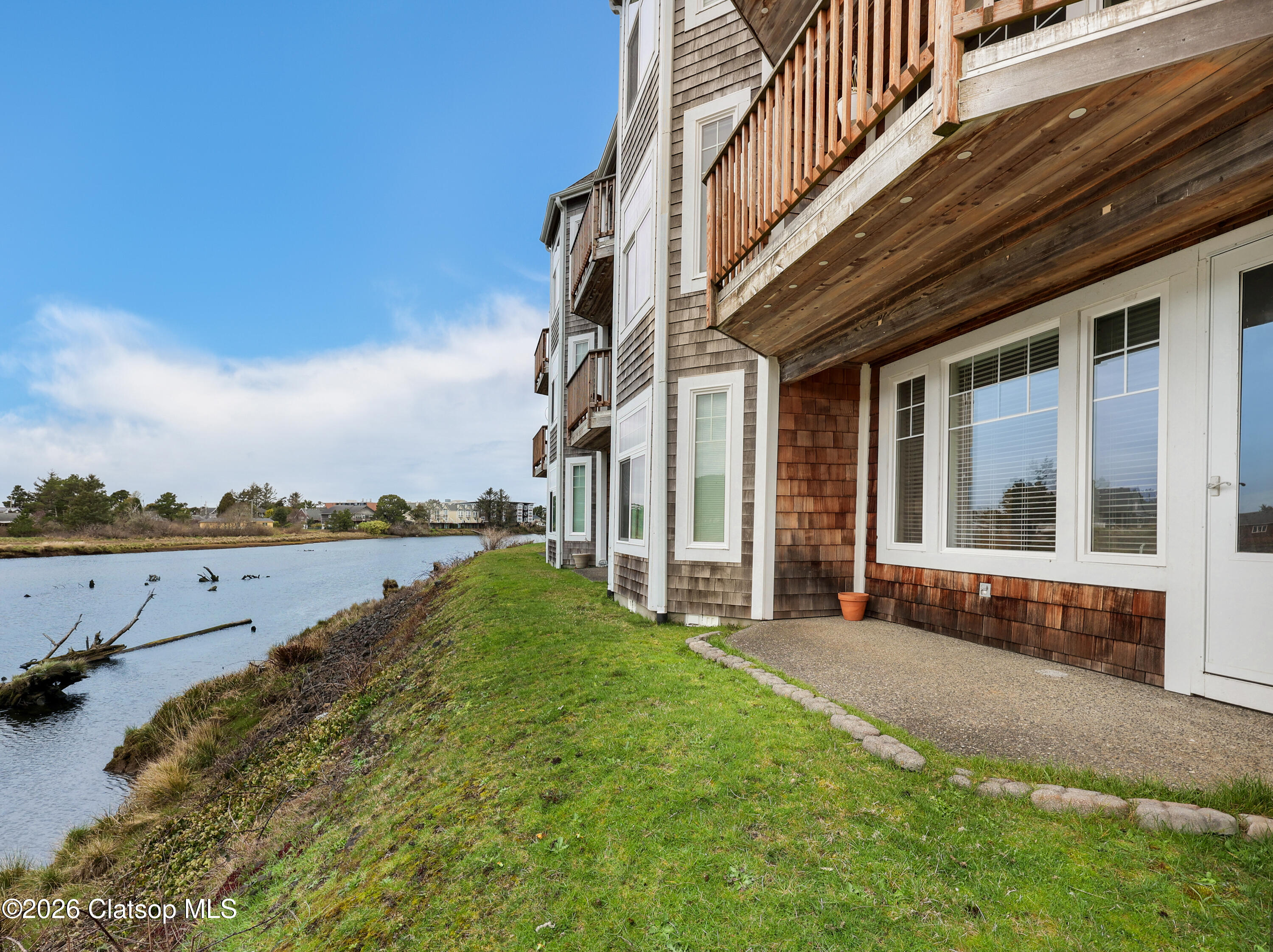 1108 S Holladay Drive, 16