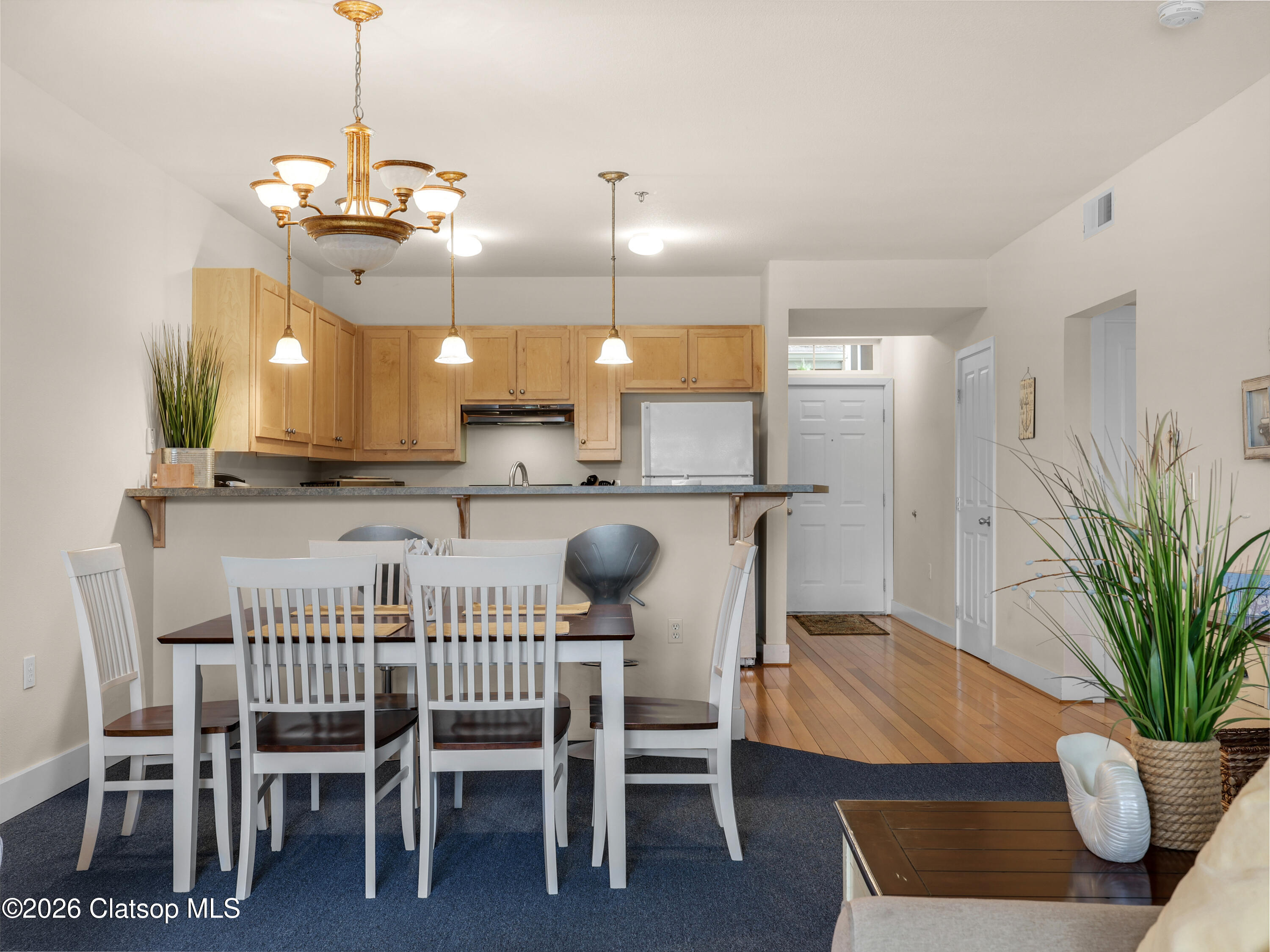 1108 S Holladay Drive, 16