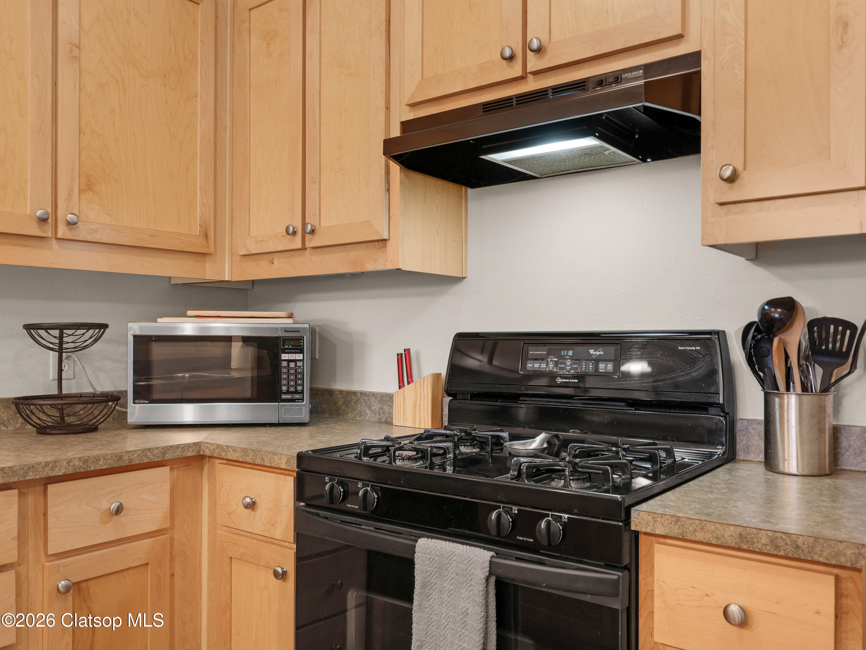 1108 S Holladay Drive, 16