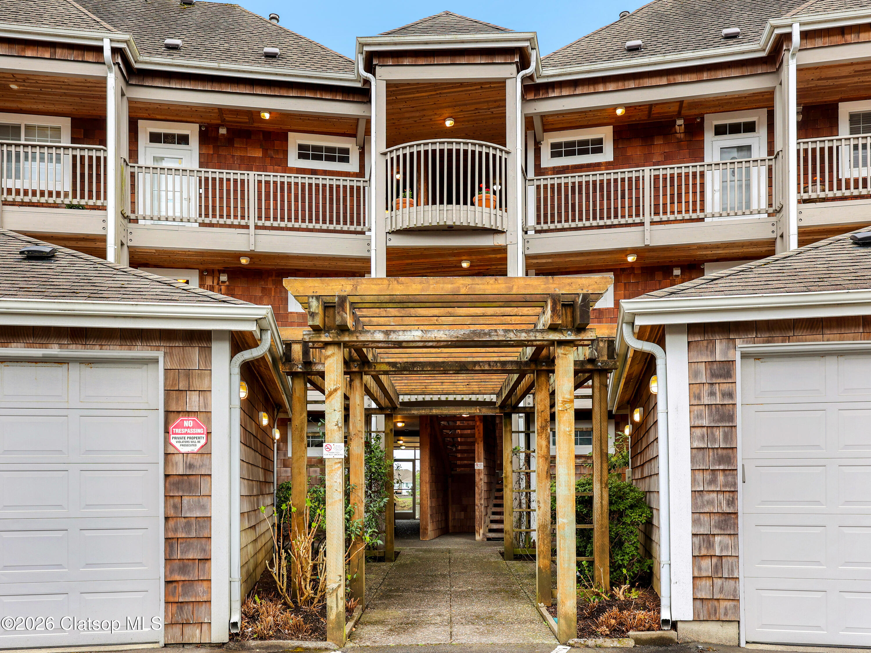 1108 S Holladay Drive, 16