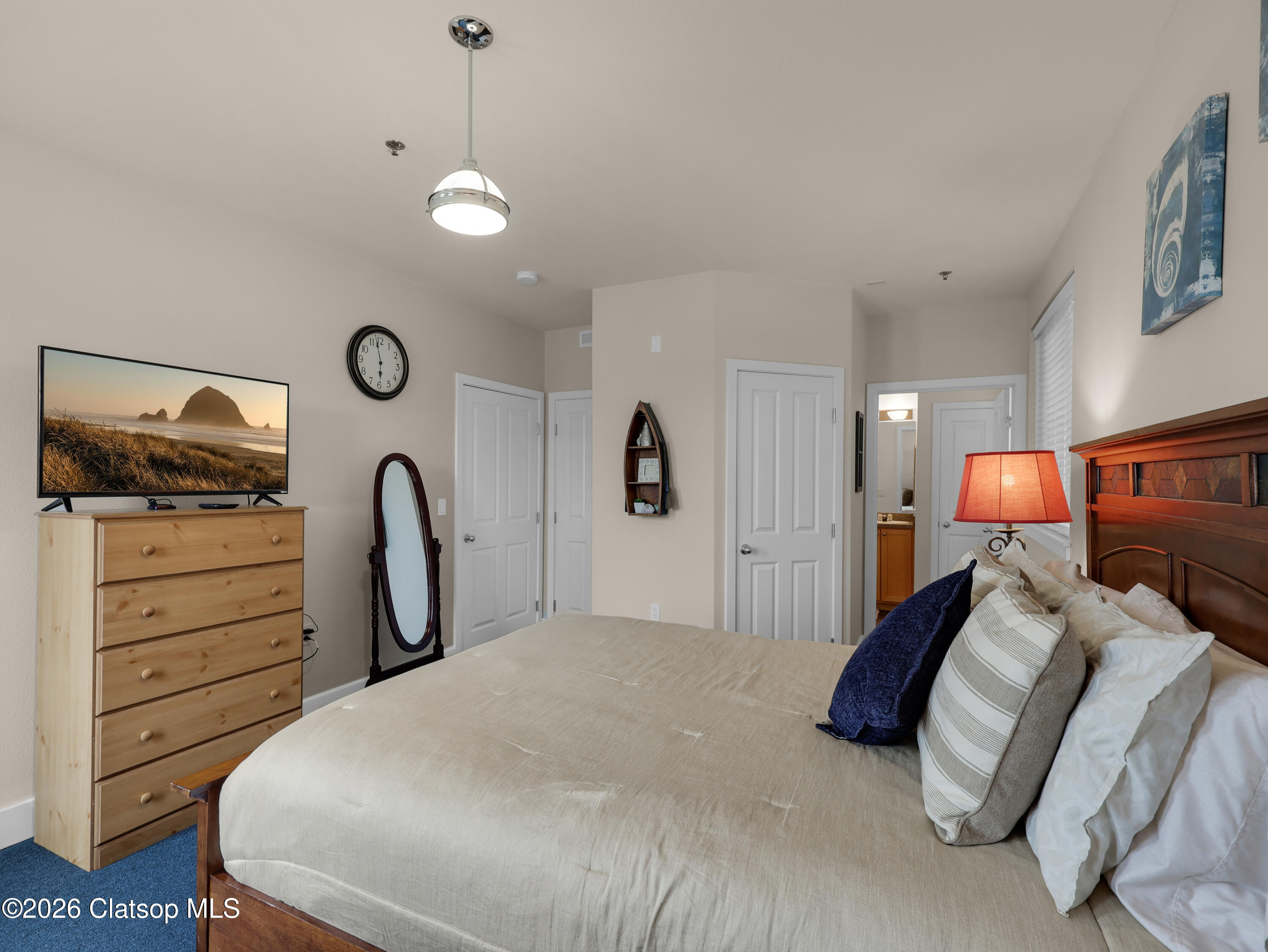 1108 S Holladay Drive, 16