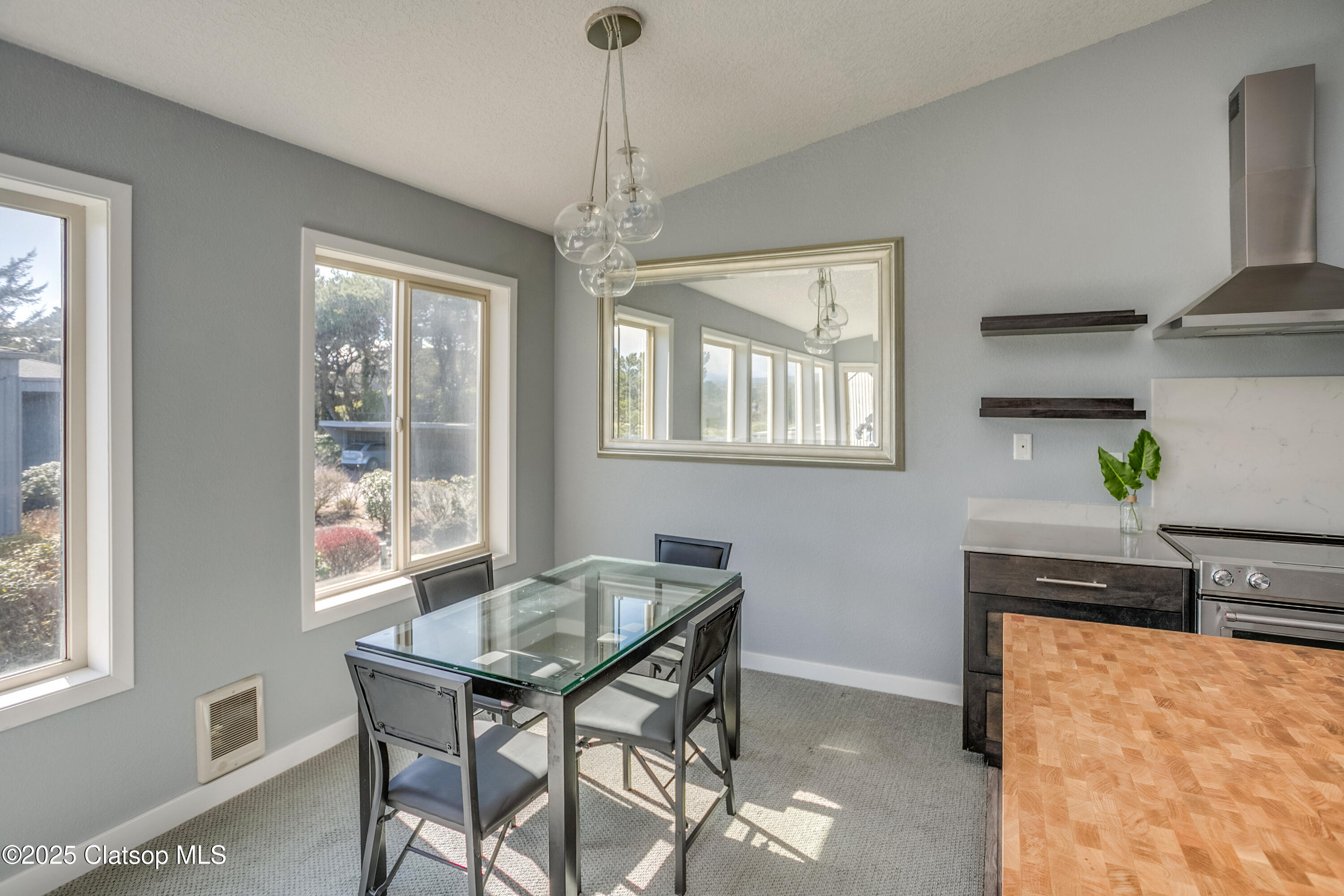 1987 Gearhart Green Dr