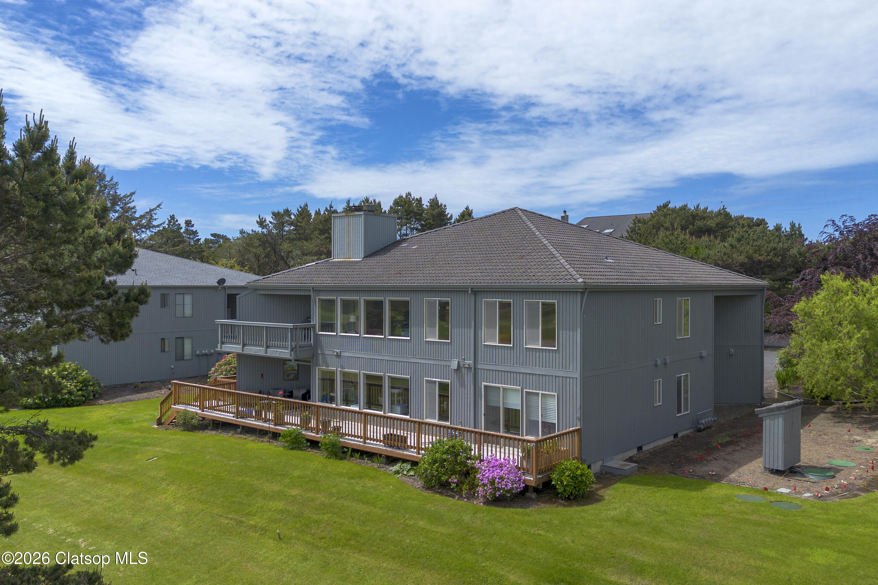 1987 Gearhart Green Dr